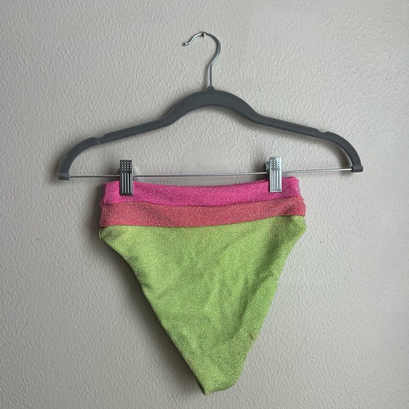 Beach Riot Heidi Bikini - Picture 3 of 3